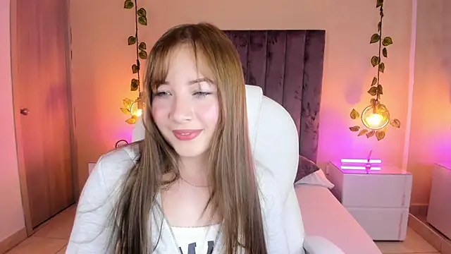 Snapshot of Dahlia_Rousse chatting on 09-12-25, 06:46 Dahlia Rousse online show from 09-12-25, 06:46