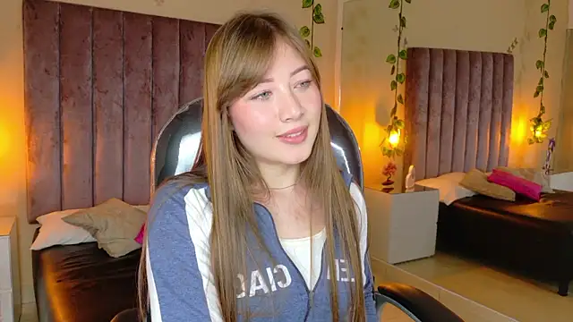 Snapshot of Dahlia_Rousse chatting on 02-03-26, 07:35 Dahlia Rousse online show from 02-03-26, 07:35