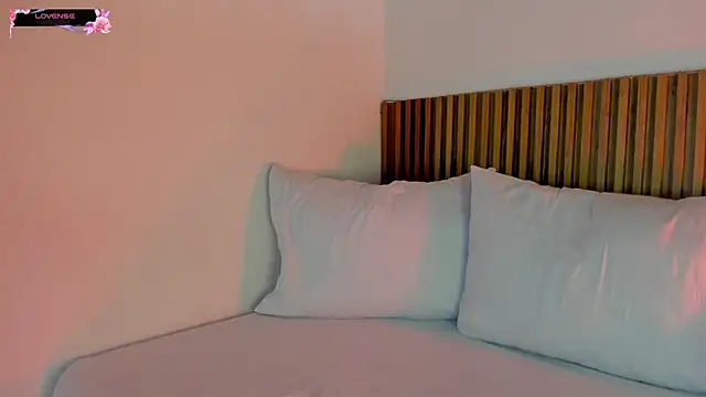 alliss ginger  online show from 11-21-25, 07:12