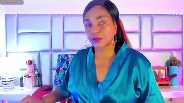 LovelyNickii online show from 04-29-26, 01:15