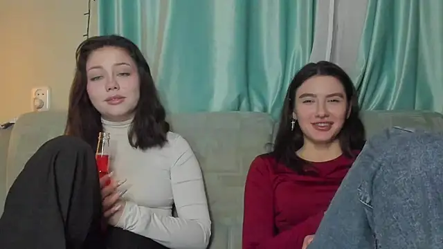 Snapshot of honey_love_honeyy chatting on 01-23-25, 09:50 honey love honeyy online show from 01-23-25, 09:50