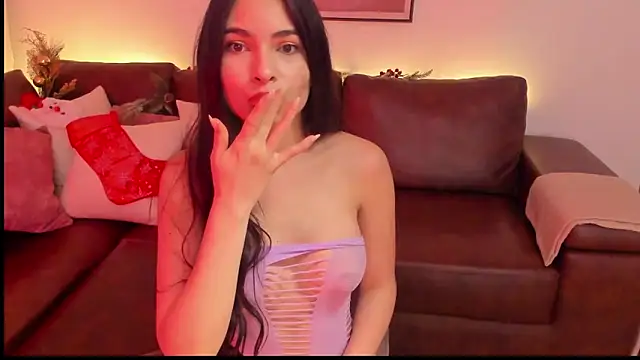 NoaLuxury online show from 11-30-25, 02:15