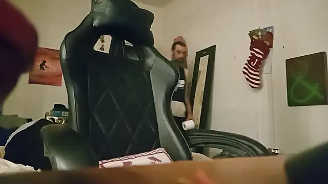 Snapshot of BaByArM81 chatting on 11-01-25, 11:18 BaByArM81 online show from 11-01-25, 11:18