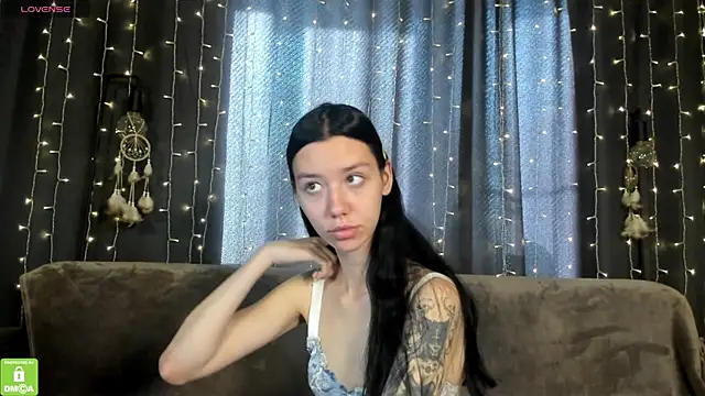 Snapshot of Amelia_skyy chatting on 07-20-26, 01:09 Amelia skyy online show from 07-20-26, 01:09