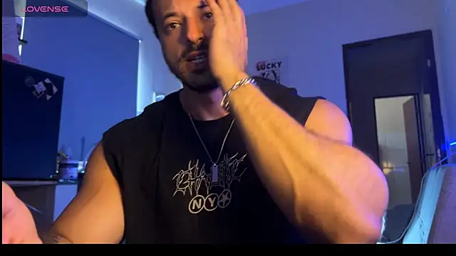 Snapshot of Lucasfit24 chatting on 02-26-26, 02:38 Lucasfit24 online show from 02-26-26, 02:38