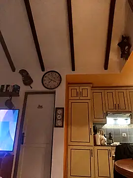 Snapshot of MountJohnXL chatting on 02-19-25, 11:04 MountJohnXL online show from 02-19-25, 11:04