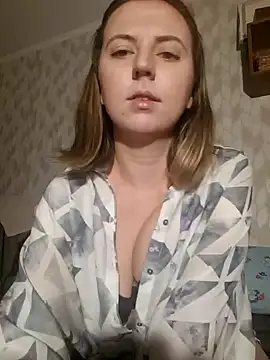 Snapshot of Melenka chatting on 01-30-25, 12:39 Melenka online show from 01-30-25, 12:39