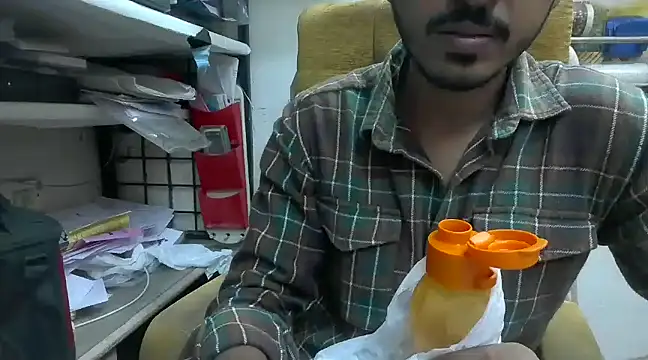 cute modell online show from 01-18-25, 12:15