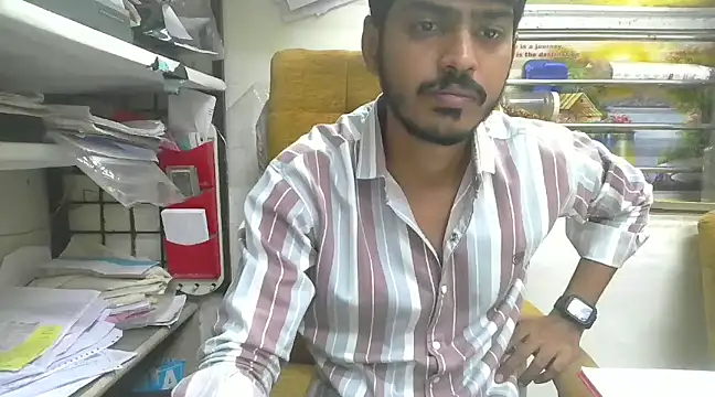 cute modell online show from 02-07-25, 10:50