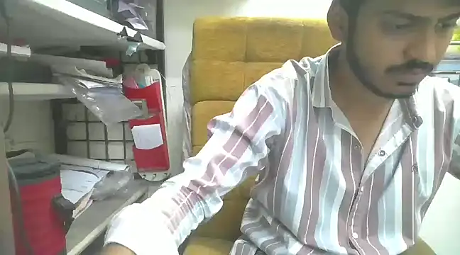 cute modell online show from 02-25-25, 11:19