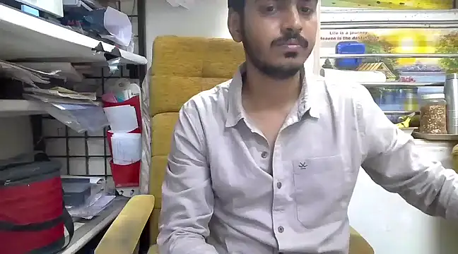 cute modell online show from 03-22-25, 12:04