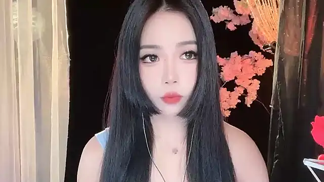 Snapshot of ying-love520 chatting on 03-03-25, 07:10 ying-love520 online show from 03-03-25, 07:10