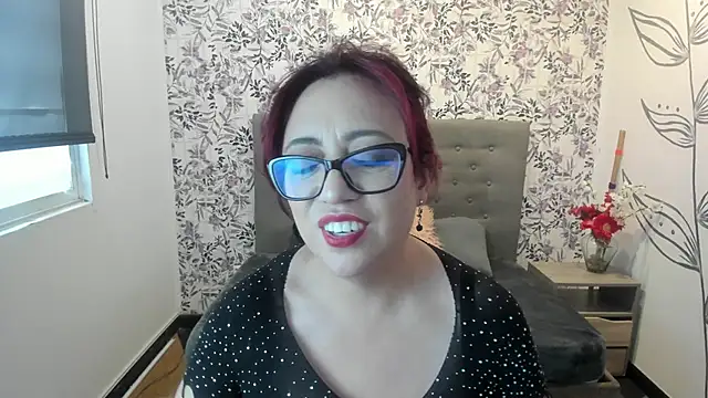 Victoria Adamns online show from 03-10-25, 05:39