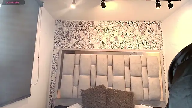 Victoria Adamns online show from 02-13-26, 12:01