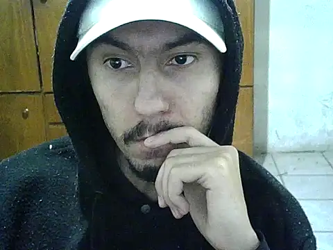 Snapshot of michel1520 chatting on 09-14-25, 02:00 michel1520 online show from 09-14-25, 02:00