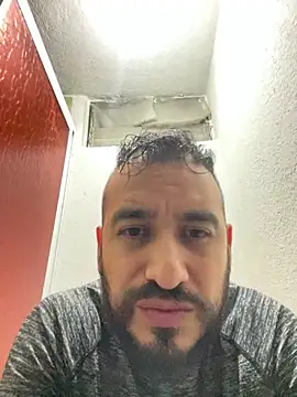 leonardohot1987 online show from 01-11-25, 03:34