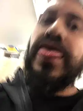 leonardohot1987 online show from 02-11-25, 05:07