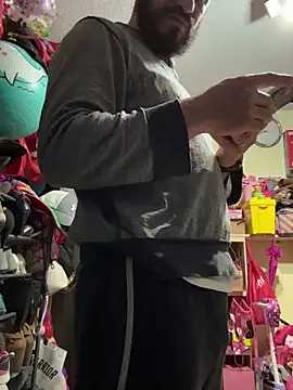 leonardohot1987 online show from 02-19-25, 04:12