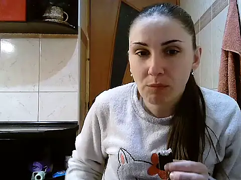 Snapshot of Yuliia30 chatting on 02-05-26, 04:55 Yuliia30 online show from 02-05-26, 04:55