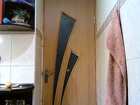 Snapshot of Yuliia30 chatting on 02-20-26, 04:29 Yuliia30 online show from 02-20-26, 04:29