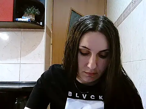 Snapshot of Yuliia30 chatting on 03-04-26, 06:25 Yuliia30 online show from 03-04-26, 06:25