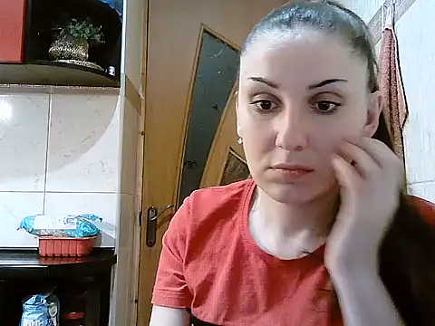 Snapshot of Yuliia30 chatting on 03-15-26, 08:15 Yuliia30 online show from 03-15-26, 08:15