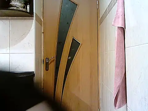Yuliia30 online show from 04-29-26, 06:03
