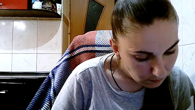Yuliia30 online show from 07-15-26, 07:52