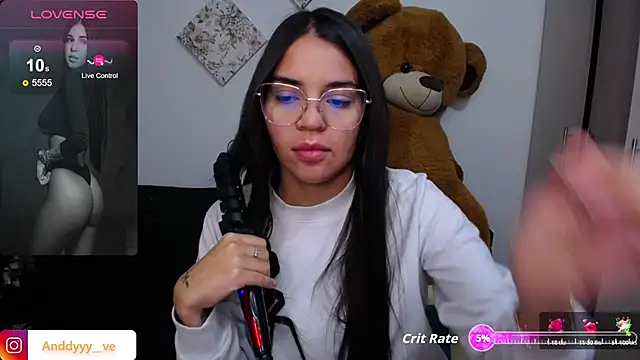 Snapshot of Anddyy__ chatting on 02-13-26, 08:16 Anddyy online show from 02-13-26, 08:16