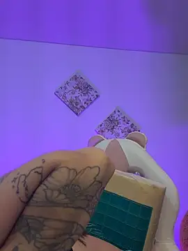 Snapshot of Anddyy__ chatting on 02-18-26, 09:55 Anddyy online show from 02-18-26, 09:55