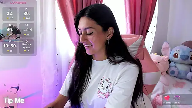 Snapshot of sweetfoxy_17 chatting on 02-05-26, 08:57 sweetfoxy 17 online show from 02-05-26, 08:57