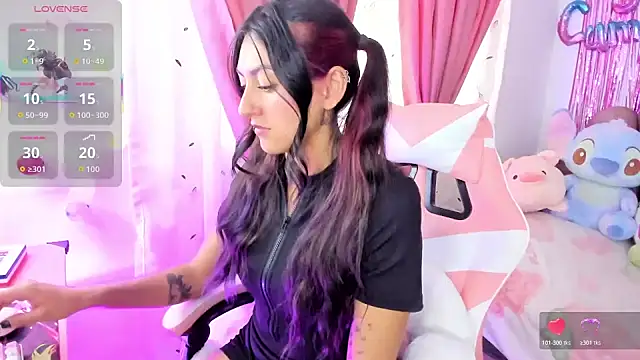 Snapshot of sweetfoxy_17 chatting on 03-06-26, 08:49 sweetfoxy 17 online show from 03-06-26, 08:49