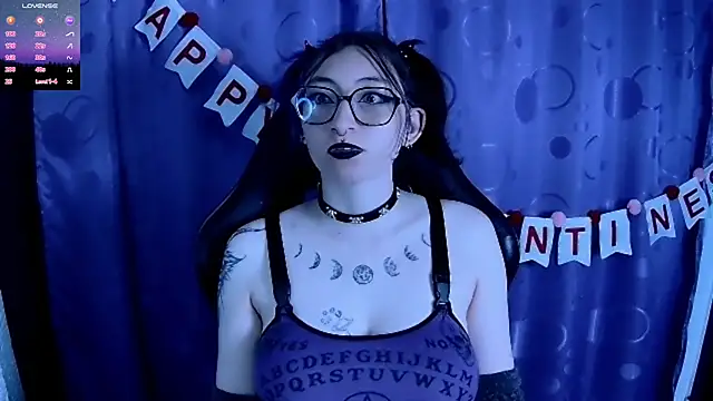 Snapshot of Kimlennox_ chatting on 02-11-25, 07:16 Kimlennox online show from 02-11-25, 07:16