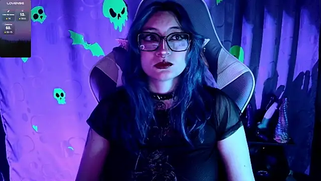 Snapshot of Kimlennox_ chatting on 12-16-25, 02:22 Kimlennox online show from 12-16-25, 02:22