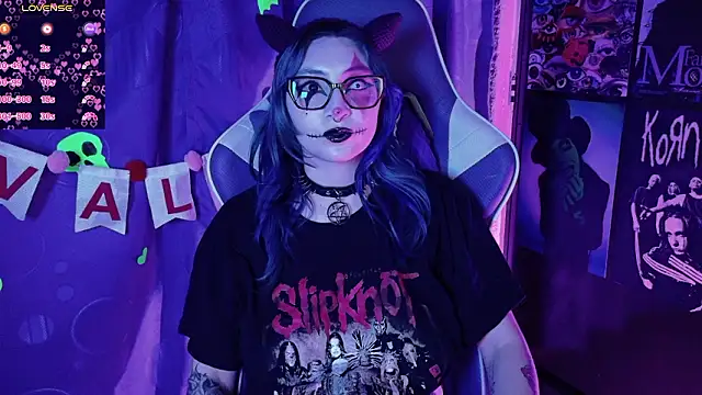 Snapshot of Kimlennox_ chatting on 02-18-26, 01:40 Kimlennox online show from 02-18-26, 01:40