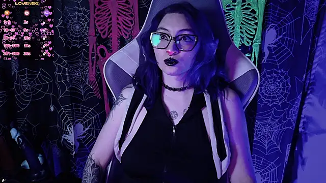 Snapshot of Kimlennox_ chatting on 03-10-26, 01:49 Kimlennox online show from 03-10-26, 01:49