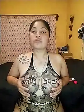 Snapshot of ConyPeralta chatting on 02-19-25, 04:12 ConyPeralta online show from 02-19-25, 04:12