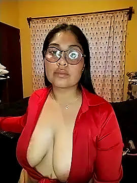 Snapshot of ConyPeralta chatting on 02-24-25, 12:41 ConyPeralta online show from 02-24-25, 12:41