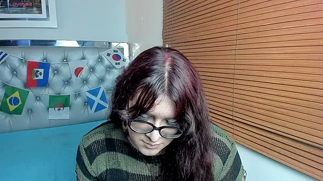 Snapshot of kathepickmanx chatting on 07-15-26, 03:12 kathepickmanx online show from 07-15-26, 03:12