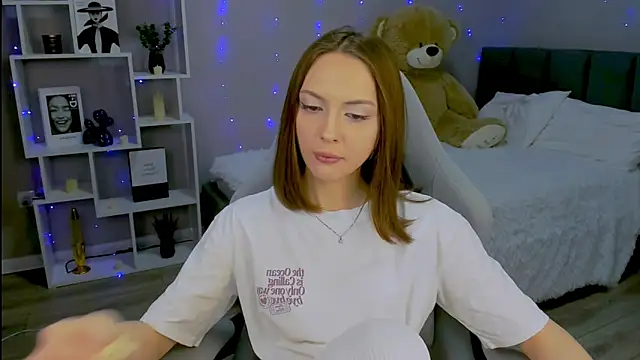 JesssWalker online show from 04-24-26, 02:19