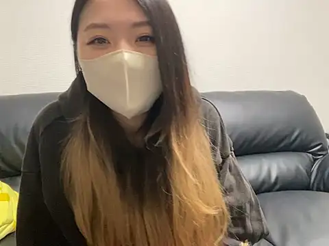 Snapshot of yazawa_oO chatting on 01-28-25, 09:08 yazawa oO online show from 01-28-25, 09:08