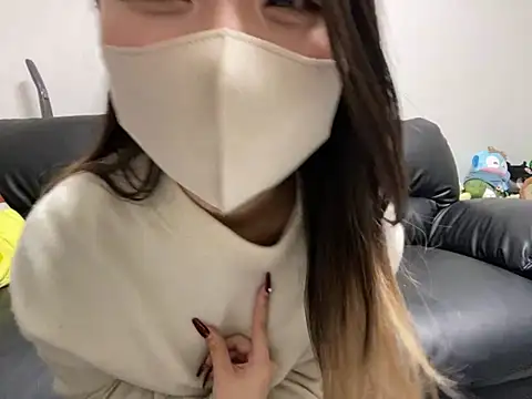 Snapshot of yazawa_oO chatting on 03-08-25, 04:39 yazawa oO online show from 03-08-25, 04:39