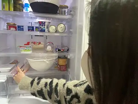 Snapshot of yazawa_oO chatting on 03-17-25, 03:07 yazawa oO online show from 03-17-25, 03:07