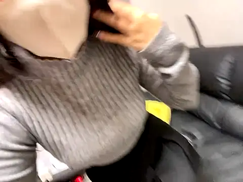 Snapshot of yazawa_oO chatting on 01-10-26, 01:24 yazawa oO online show from 01-10-26, 01:24