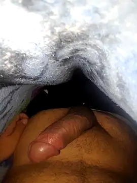 Snapshot of Daniel_brito_2024 chatting on 11-20-25, 01:50 Daniel brito 2024 online show from 11-20-25, 01:50