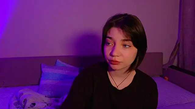 Snapshot of CassJonn chatting on 12-15-25, 04:11 CassJonn online show from 12-15-25, 04:11