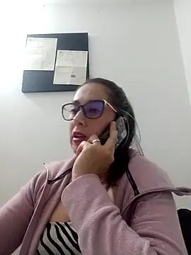 CHARLOTTE 1711 online show from 02-06-25, 11:15