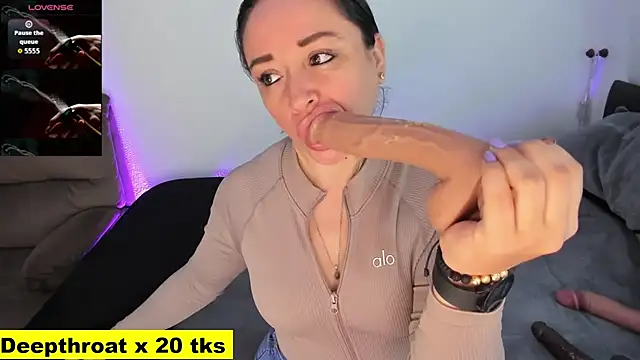 Snapshot of aurora-deepthroat chatting on 03-15-26, 11:27 aurora-deepthroat online show from 03-15-26, 11:27