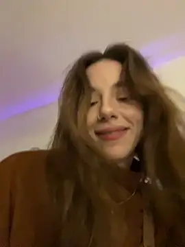 Snapshot of Mary_Leaf chatting on 02-17-25, 11:53 Mary Leaf online show from 02-17-25, 11:53