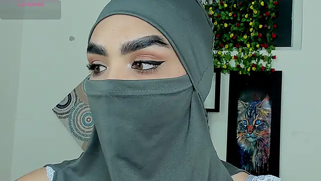 Maissa Alabi online show from 11-23-25, 05:02